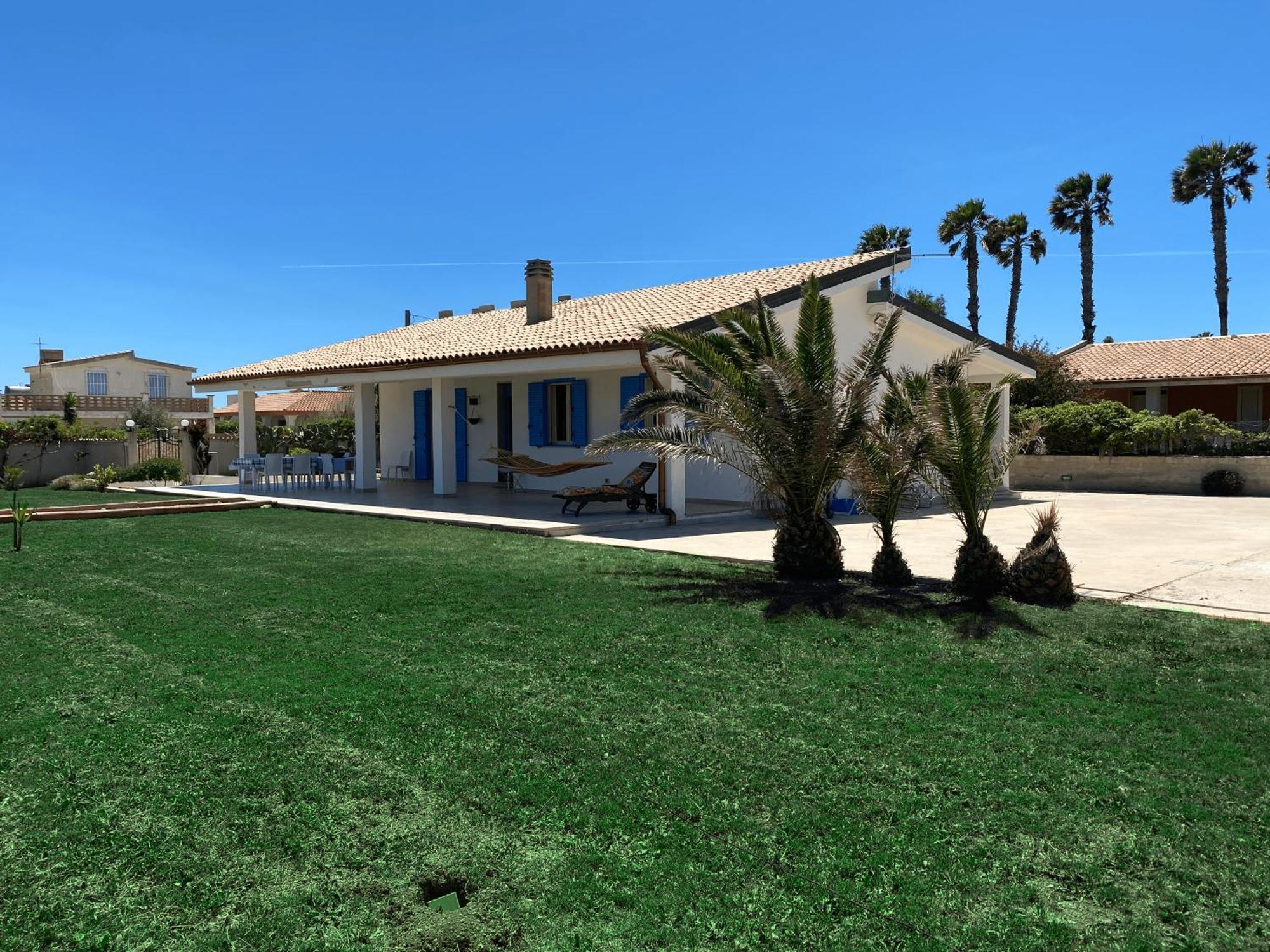Villa Soleado, Marzamemi - Sea Front Villa レイタニ エクステリア 写真