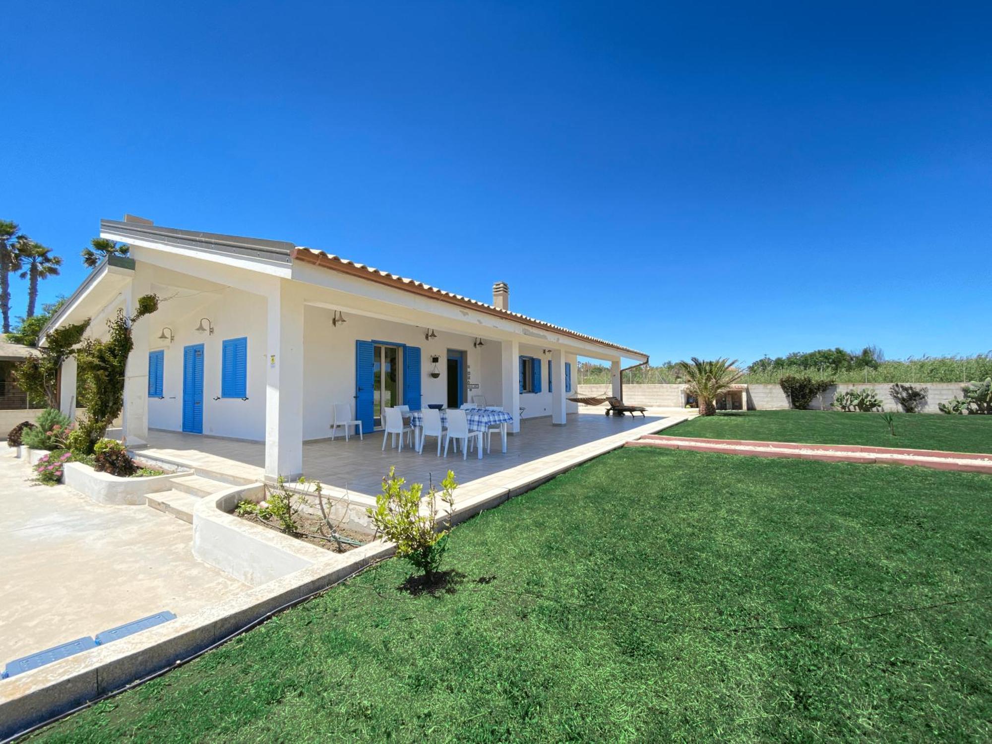 Villa Soleado, Marzamemi - Sea Front Villa レイタニ エクステリア 写真