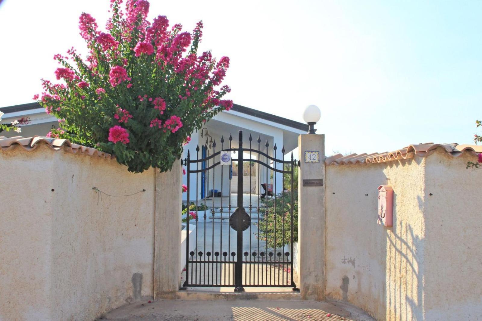 Villa Soleado, Marzamemi - Sea Front Villa レイタニ エクステリア 写真