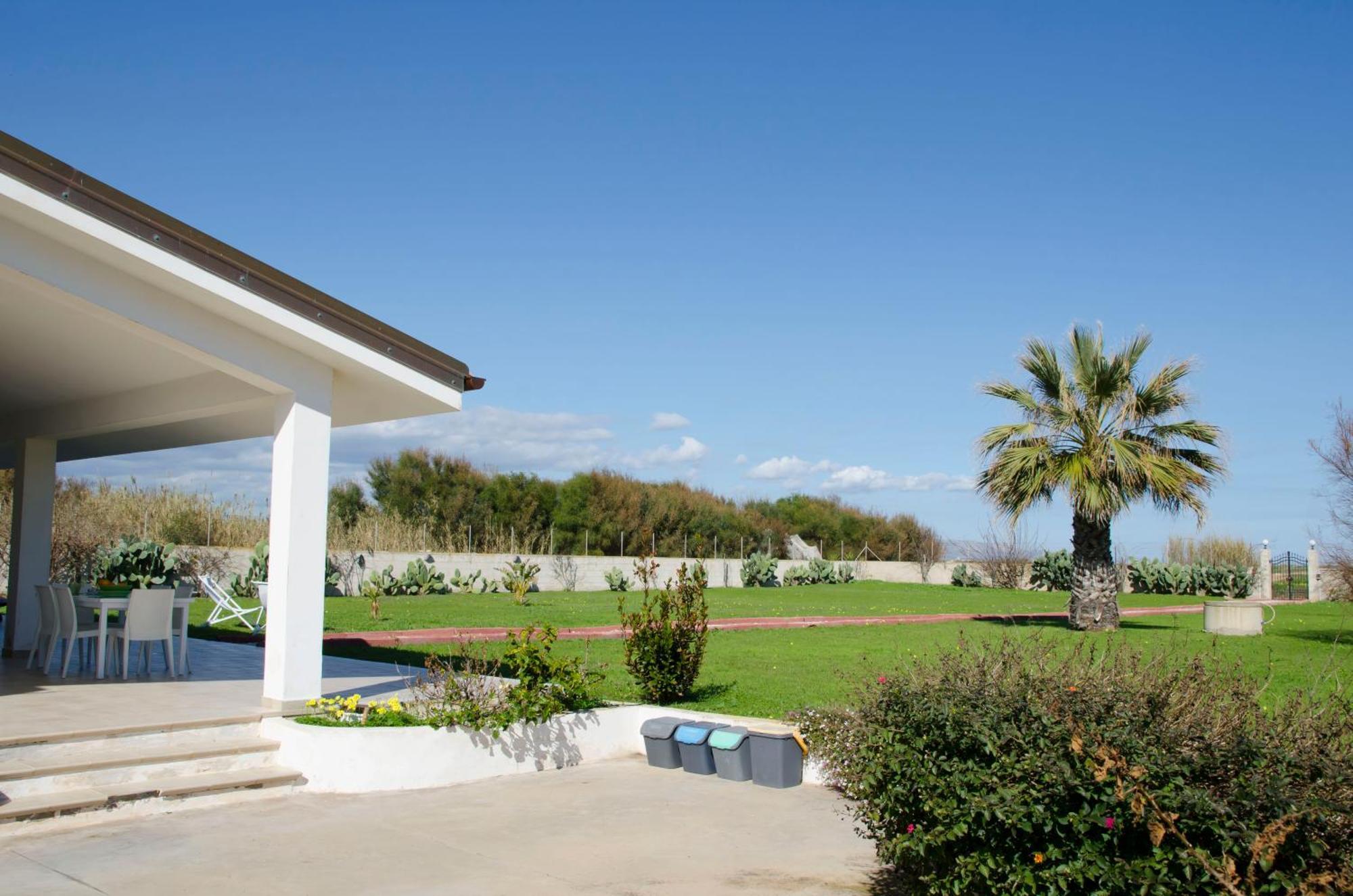 Villa Soleado, Marzamemi - Sea Front Villa レイタニ エクステリア 写真
